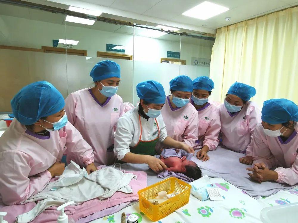 丽江妇婴监护型护送